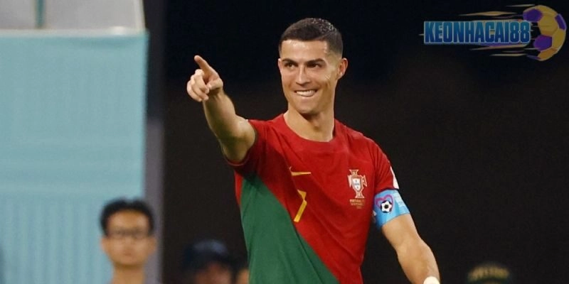 Cristiano Ronaldo là cây làm bàn vĩ đại nhất lịch sử Champions League